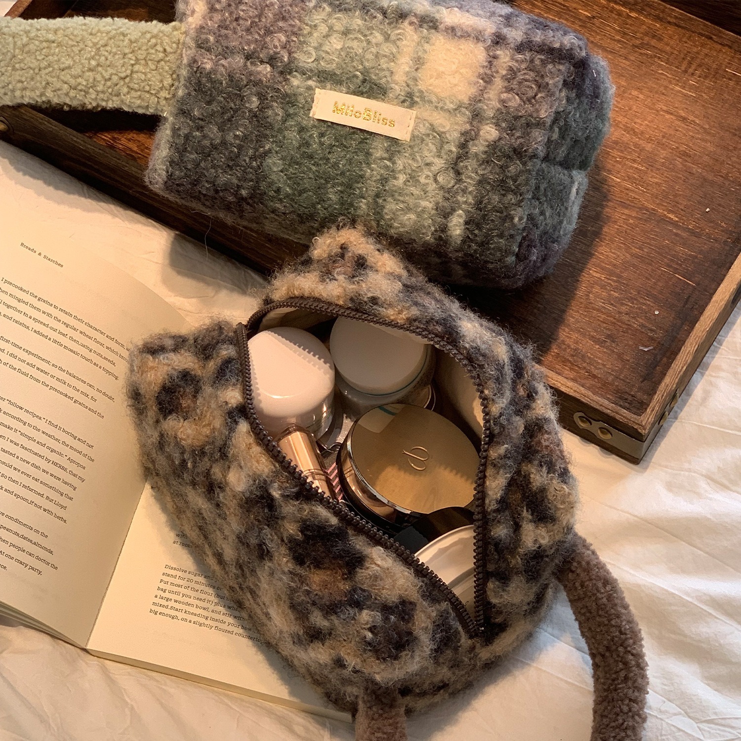 Customized Winter Lamb Fleece  - High Luxury Skincare recension och pris